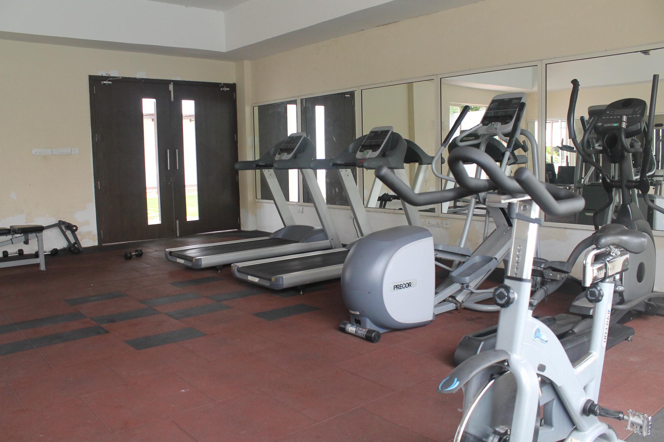 Gymnasium in amenities section of Life Republic Township