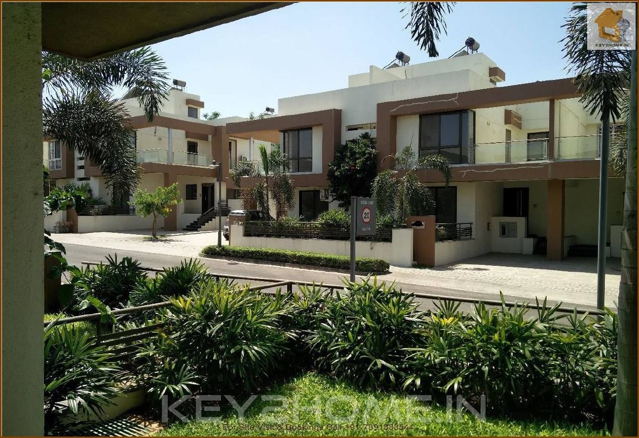 Front Garden 4BHK Villa R2 Sector Life Republic Hinjewadi