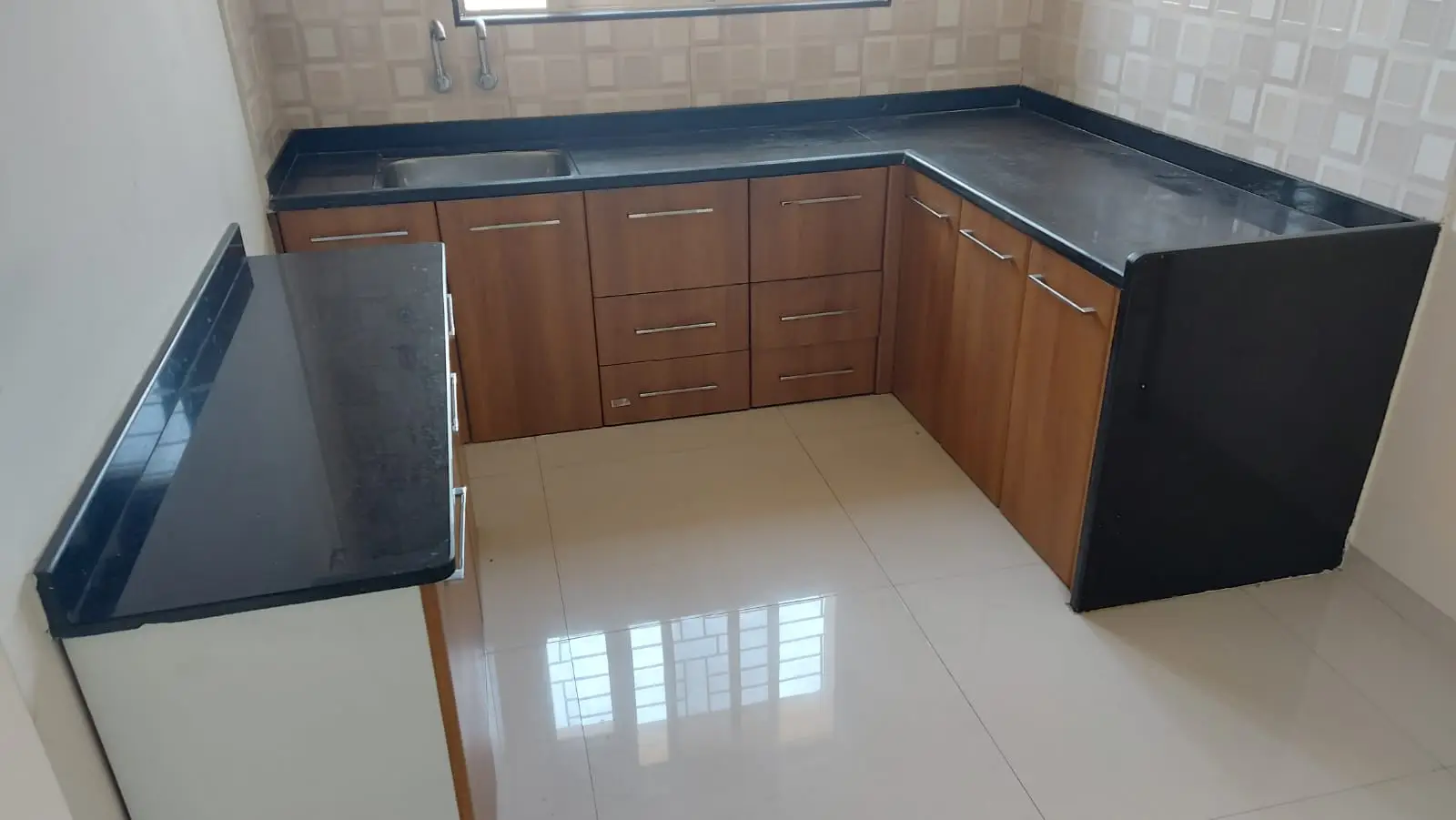 Semi furnished 1bhk for rent in hinjewadi near infosys