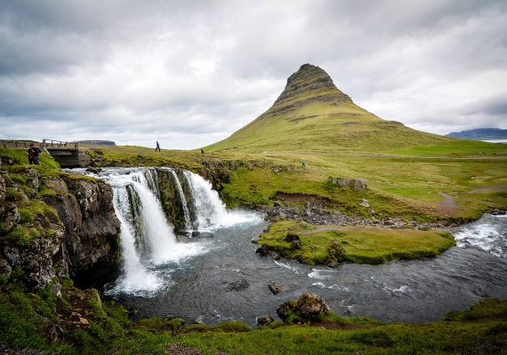 Near to Water Bodies and Mountains Plots